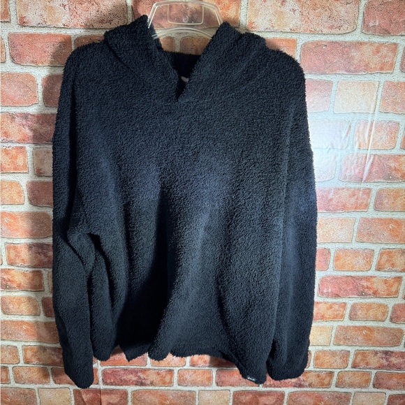 PINK Victoria's Secret Tops - Pink Cozy Black Sherpa Hoodie szL